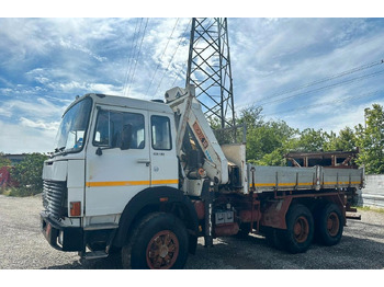Camião de caixa aberta/ Plataforma, Camião grua Iveco 330 26 con gru: foto 2