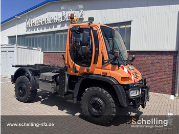 Camião UNIMOG U500
