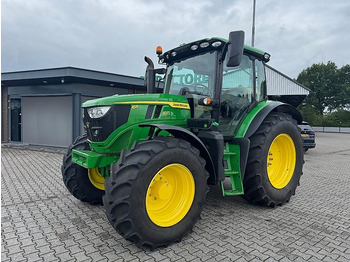 Trator JOHN DEERE