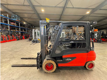 Empilhadeira LINDE E