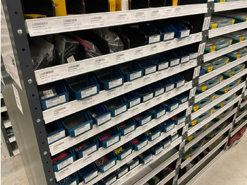 Carregador frontal para o trator Batch of parts (C): foto 4