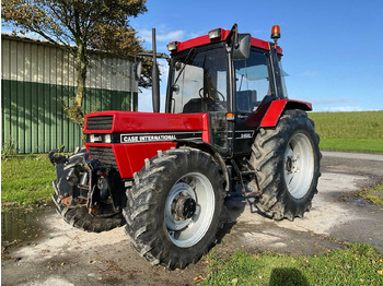 Trator CASE IH XL