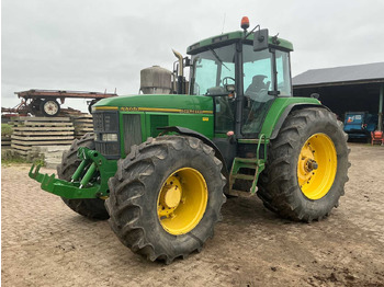 Trator JOHN DEERE 7700