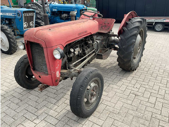 Trator MASSEY FERGUSON