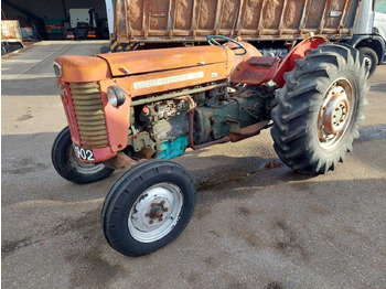 Trator MASSEY FERGUSON