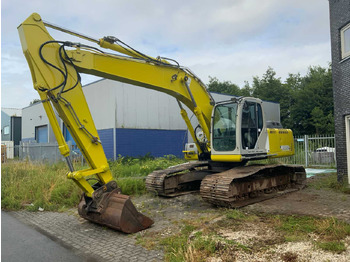 Escavadora de rastos NEW HOLLAND E215B