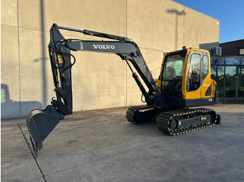 Escavadeira VOLVO EC55B