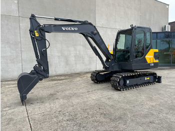 Escavadeira VOLVO EC55D