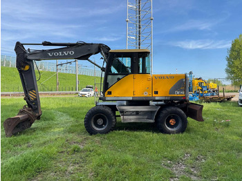 Escavadeira de rodas VOLVO EW140
