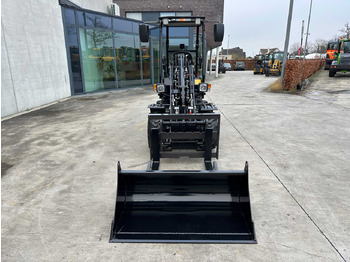 Pá carregadora de rodas WOLF - 2025 - MINI 750 - WHEEL LOADER MINI 750: foto 2 Pá carregadora de rodas WOLF - 2025 - MINI 750 - WHEEL LOADER MINI 750: foto 2