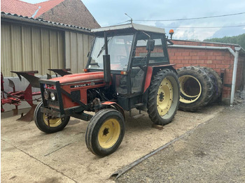Trator ZETOR