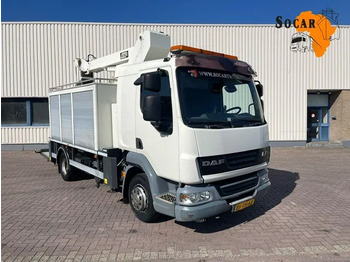 Caminhão com plataforma aérea DAF LF 45 160