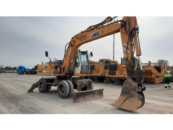 Escavadeira de rodas LIEBHERR A904C: foto 1