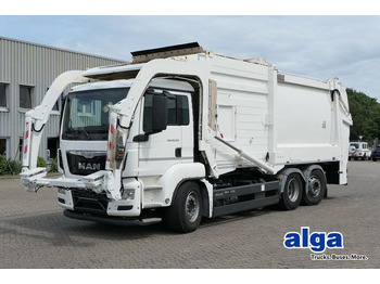 Caminhão de lixo MAN TGS 26.320