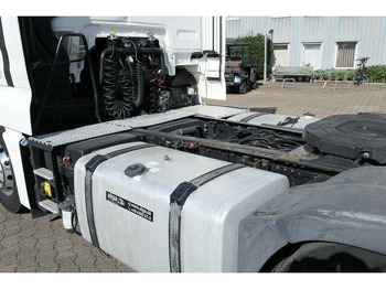 Tractor MAN 18.500 TGX 4x2, XXL, Intarder,Standklima,2x Tank: foto 5 Tractor MAN 18.500 TGX 4x2, XXL, Intarder,Standklima,2x Tank: foto 5
