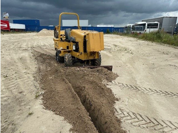 Colocadora de tubagem Vermeer RTX 450 4WD, Grabenfräse, Frästeife 1,5m, Allrad: foto 4