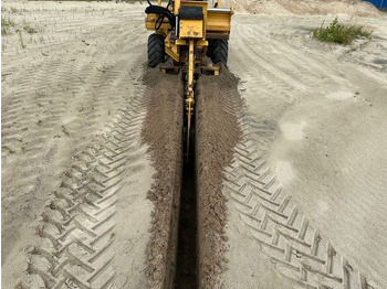 Colocadora de tubagem Vermeer RTX 450 4WD, Grabenfräse, Frästeife 1,5m, Allrad: foto 2
