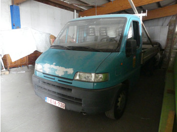Automóvel PEUGEOT