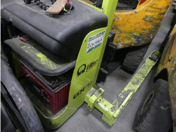 Stacker Gerbeur Pramac GX12, Transpalette accompagnant BT SDW160D: foto 2