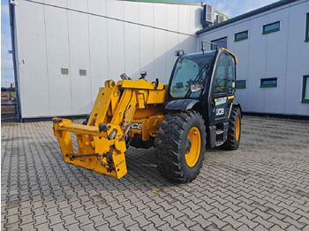 Empilhador telescópico JCB