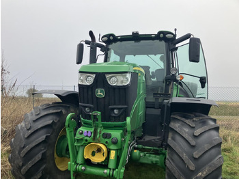 Trator John Deere 6215R: foto 4