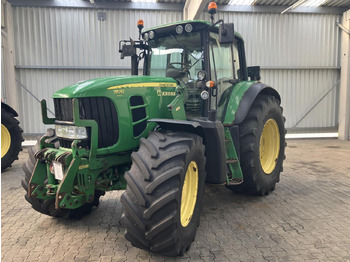 Trator JOHN DEERE 7530
