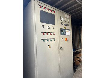 Gerador elétrico Cummins KTA 38 G1 Leroy Somer 1500 kVA Silent generatorset in 40 ft container: foto 3