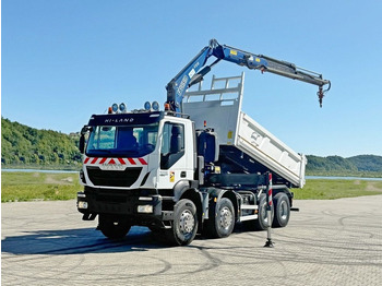 Camião basculante, Camião grua Iveco TRAKKER 450 * FASSI F215A.0.22 + FUNK / 8x4 *TOP: foto 2