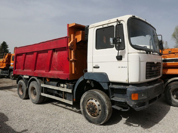 Camião basculante MAN 33.364