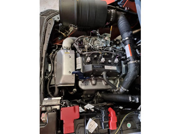 Empilhadeira a diesel TOYOTA