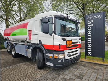 Caminhão tanque SCANIA P 420