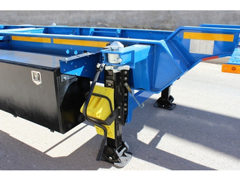 Semi-reboque transportador de contêineres/ Caixa móvel novo EMIRSAN 20/40/45 FT SAF AXLE SKELETAL: foto 4