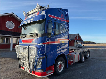Tractor Volvo FH750: foto 2