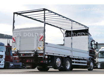 Camião de caixa aberta/ Plataforma Scania R 580 6x2 Flatbed + Tail lift: foto 3