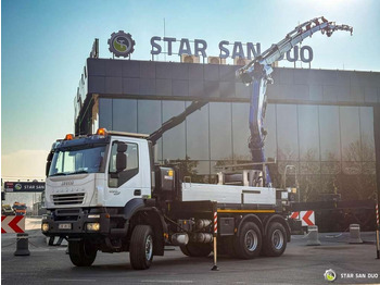 Camião grua IVECO Trakker