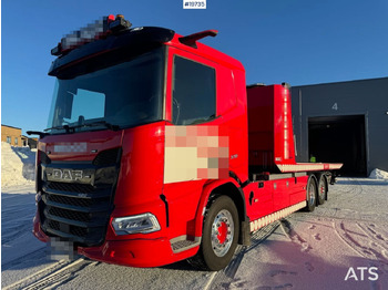 Caminhão reboque DAF XD 450