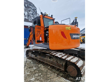 Escavadeira DOOSAN DX235