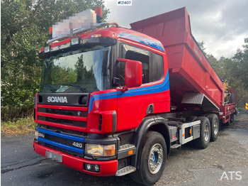 Camião basculante SCANIA P124