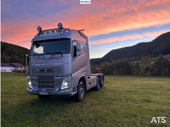 Tractor Volvo FH540: foto 3
