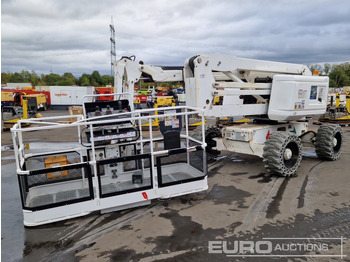 Plataforma articulada HAULOTTE