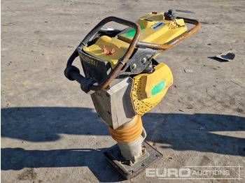 Máquina de asfalto BOMAG