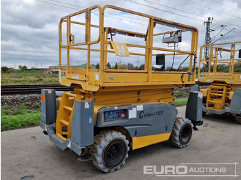 Plataforma de Tijera/ Plataforma de tesoura HAULOTTE Compact 12DX