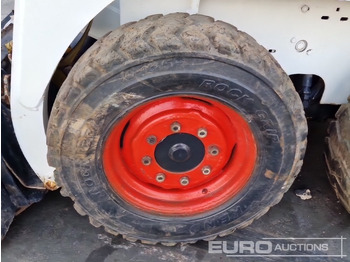 Mini pá carregadora Bobcat 743: foto 5