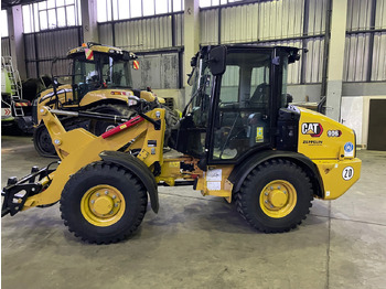 Pá carregadora de rodas CATERPILLAR 906