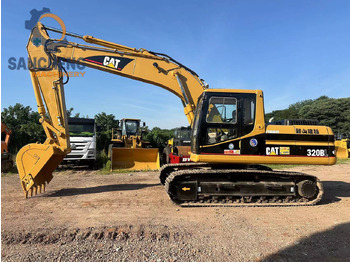 Escavadora de rastos CATERPILLAR 320B: foto 3