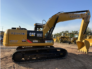Escavadora de rastos CATERPILLAR 330D2L: foto 4