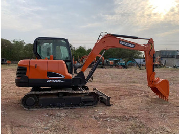Escavadeira DOOSAN DX55