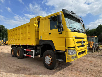 Camião basculante SINOTRUK HOWO