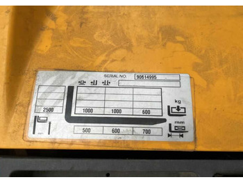 Stacker Jungheinrich EJC110: foto 5 Stacker Jungheinrich EJC110: foto 5