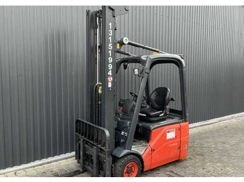 Empilhadeira elétrica LINDE E15
